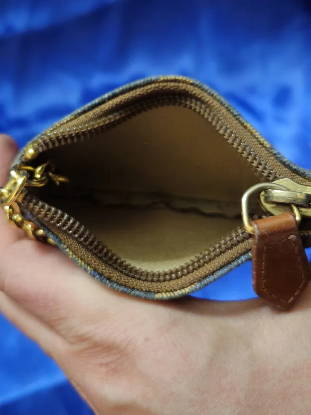 Dooney & Bourke Canvas Denim Logo Coin Purse Keychain Wallet